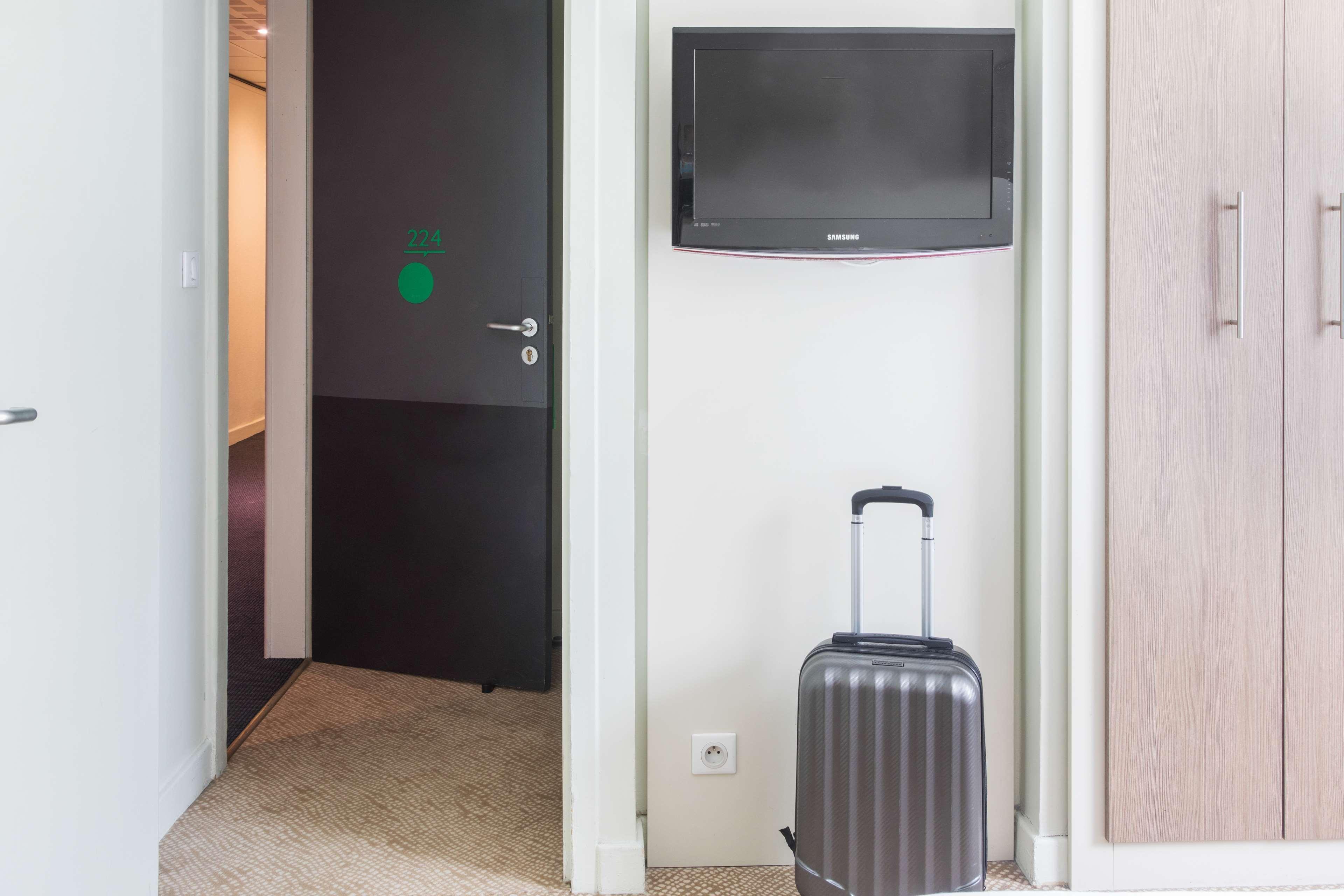 Campanile Epinal Centre - Gare Hotel Екстериор снимка