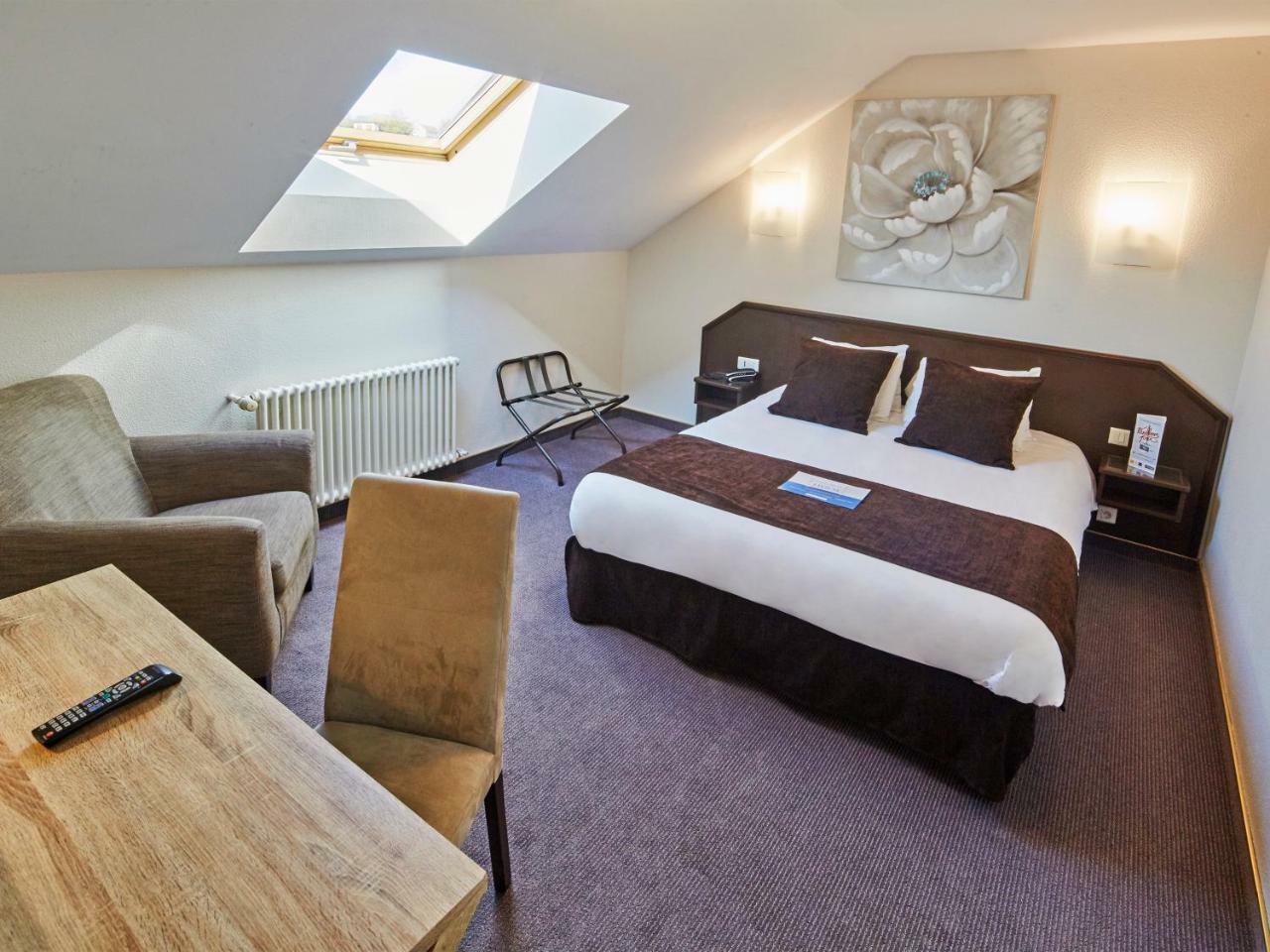 Campanile Epinal Centre - Gare Hotel Екстериор снимка